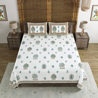 BLOCKS OF INDIA Hand Block Printed Cotton Super King Size Bedsheet(270 x 270) (Color 10)